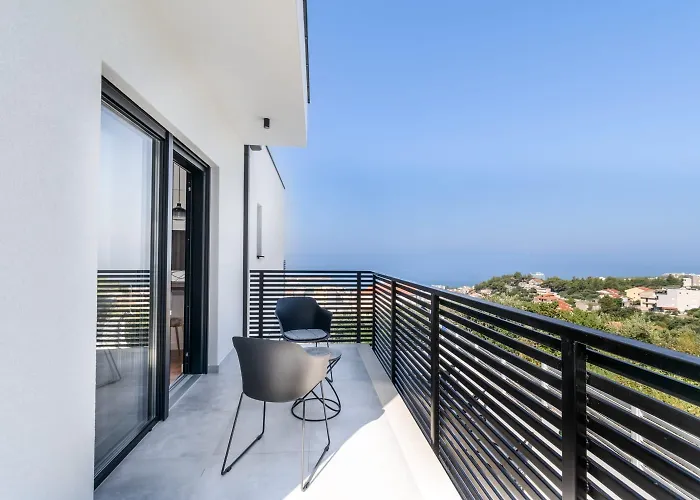 Luxury Villa Andro